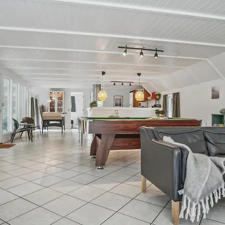 Feriehus Stunning In With Sauna