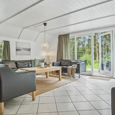 Stunning In With Sauna