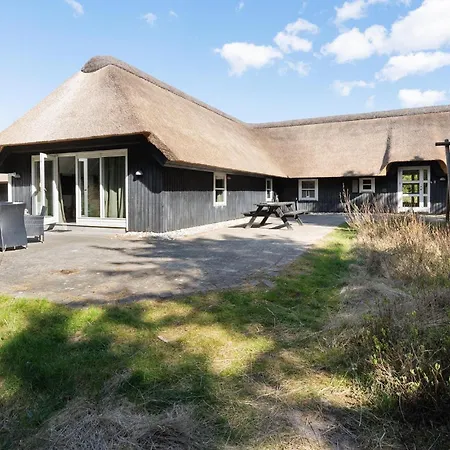 Stunning In With Sauna Feriehus *